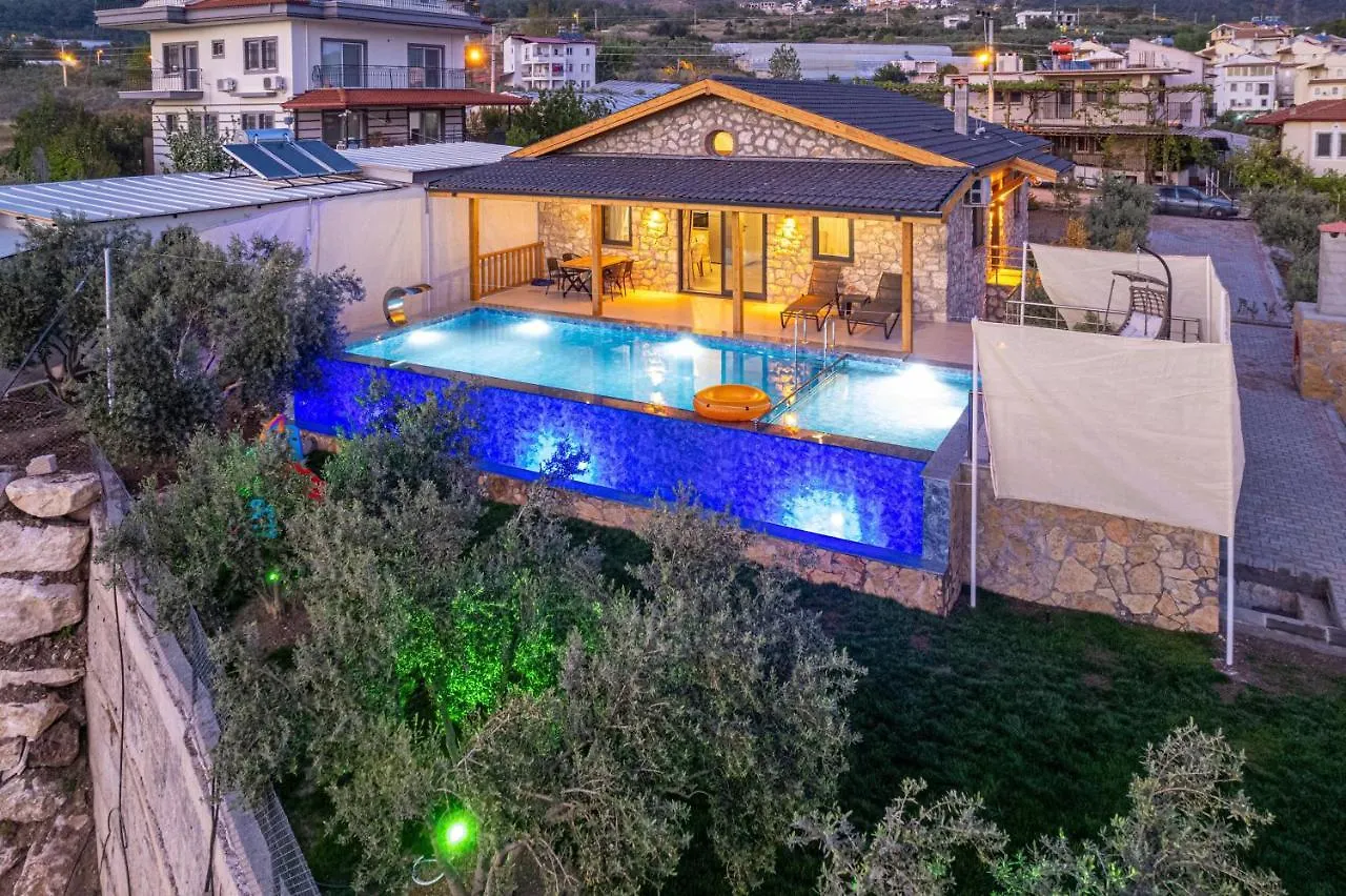 Beyza- Fethiye'De 2+1 Jakuzili Villa דירה