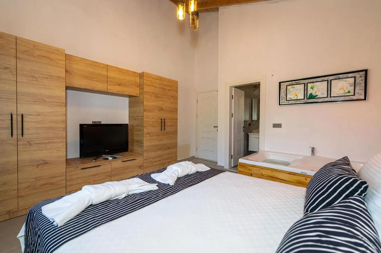 דירה Beyza- Fethiye'De 2+1 Jakuzili Villa